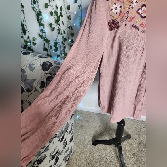 Harper Heritage Embroidered Boho Flowy Peasant Style Blouse Top - Picture 4 of 9